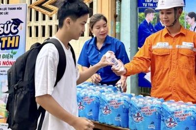 Thanh Hóa: Tiếp sức mùa thi từ những người thợ điện
