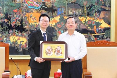 Chủ tịch UBND tỉnh Bắc Ninh Phạm Hoàng Sơn tiếp Tập đoàn Soosan GROUP (Hàn Quốc)