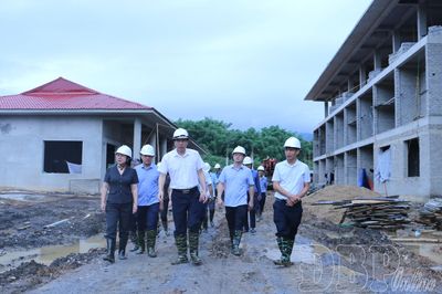 Chủ tịch UBND tỉnh Lê Văn Lương kiểm tra tiến độ xây dựng các trường Phổ thông nội trú liên cấp trên địa bàn tỉnh