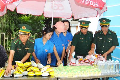 Vượt 'ải' ngày đầu an toàn, nghiêm túc