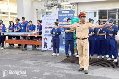Tăng cường bảo đảm an toàn giao thông trong ngày đầu Kỳ thi tốt nghiệp THPT năm 2026