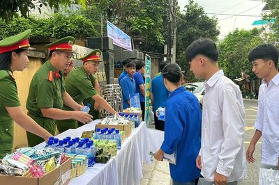 Tiếp sức mùa thi: Lan tỏa tinh thần sẻ chia