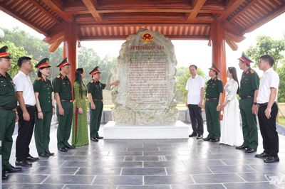 Học viện Hậu cần tổ chức 'Hành trình về nguồn - Tiếp lửa truyền thống' tại Thái Nguyên