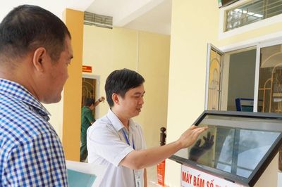 Sơ kết một năm vận hành mô hình chính quyền 2 cấp tại Quảng Ngãi Bài 1: Tinh gọn bộ máy, đẩy mạnh cải cách để tăng trưởng
