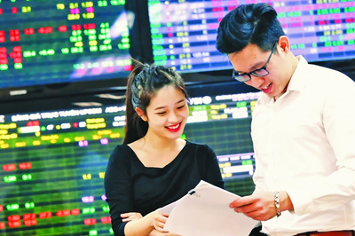 Ngân hàng tăng tốc cuộc đua thu xếp vốn