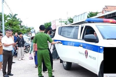Đi nhầm điểm thi, thí sinh được CSGT hỗ trợ khẩn cấp