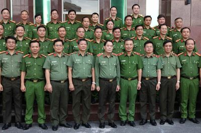 Chuyển đổi tư duy đào tạo từ đủ bằng cấp sang làm được việc