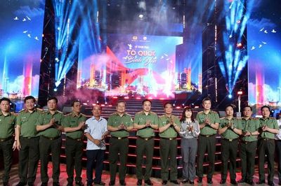 'Tổ quốc bình yên' - Hành trình nghệ thuật tôn vinh lực lượng An ninh nhân dân