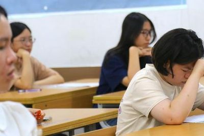 Chuyên gia phản biện cách dùng hình tượng Steve Jobs trong đề Ngữ văn thi tốt nghiệp trung học phổ thông 2026