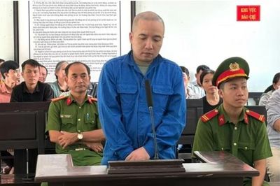 Lĩnh án 16 năm tù vì giả danh cán bộ VP ĐKĐĐ để chiếm đoạt hơn 10,4 tỷ đồng