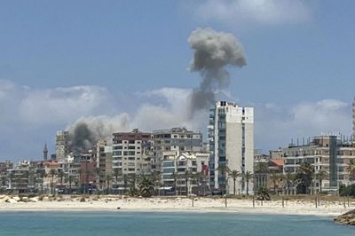 Mỹ tiếp tục càn quét Iran, mở mặt trận mới gần eo biển Hormuz