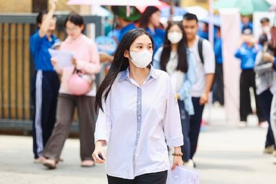 Chuyên gia: Đề Văn bám sát thời sự, đề cao tư duy, phổ điểm 7-8,5 điểm
