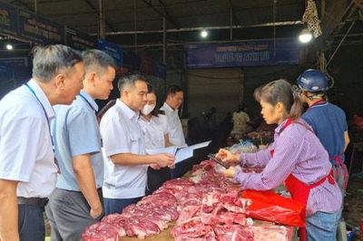 Kiểm tra công tác kiểm soát giết mổ động vật tại các phường Đại Mỗ, Đống Đa