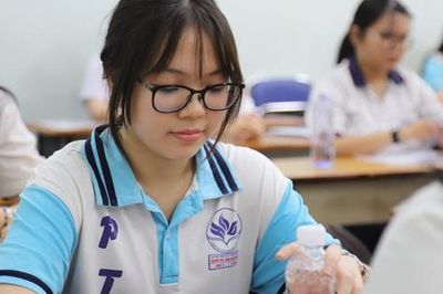 Gần 143.000 thí sinh tại TPHCM tự tin bước vào kỳ thi tốt nghiệp THPT lớn nhất từ trước đến nay