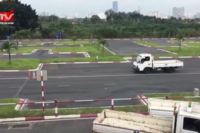 Đề xuất bỏ thi mô phỏng, tăng câu hỏi lý thuyết trong sát hạch lái xe
