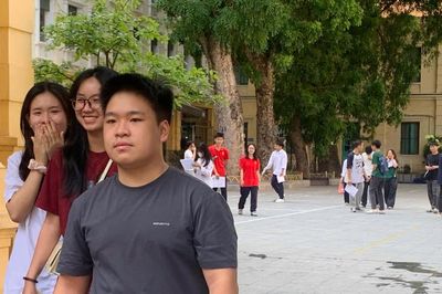 Đề Tiếng Anh chú trọng đánh giá năng lực sử dụng ngôn ngữ