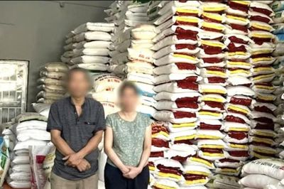 Bắt vợ chồng giám đốc sản xuất, buôn bán gạo giả các thương hiệu nổi tiếng