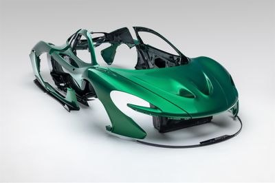 Bộ thân vỏ sợi carbon của siêu xe McLaren P1 có giá 213.000 USD