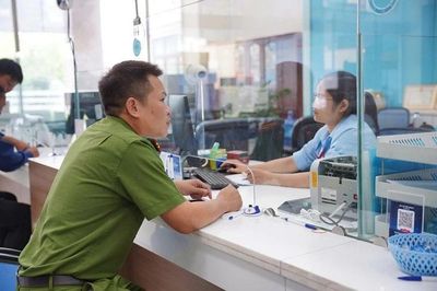 Cán bộ công an xã Mường Chà trả lại gần 500 triệu đồng chuyển nhầm
