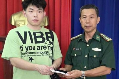 Trao trả tài sản thất lạc cho người nước ngoài