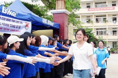 Đề thi tiếp tục duy trì định hướng phát triển phẩm chất và năng lực người học