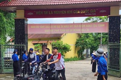 Mang điện thoại vào phòng thi, một thí sinh ở Phú Thọ bị đình chỉ