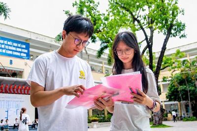 Đừng gọi người trẻ Việt Nam bằng tên của một người khác