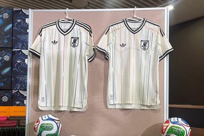 Triệt phá kho hàng giả các sản phẩm World Cup trị giá hơn 500 tỷ đồng