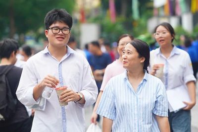 Thi tốt nghiệp THPT môn tự chọn, cập nhật giải đề nhanh nhất