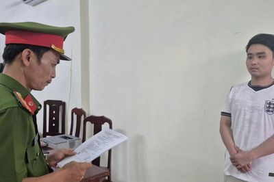 Nhân viên Thế giới di động chiếm đoạt 84 điện thoại của công ty