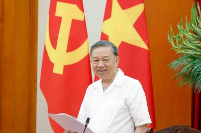 Đánh giá cán bộ phải công tâm, khách quan, dựa trên sự tín nhiệm của tập thể