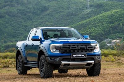 Xe bán tải tháng 5: Ford Ranger hút khách trở lại, Mitsubishi Triton tụt sâu