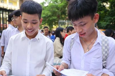 Bộ GD-ĐT nói gì về tranh cãi sử dụng ngữ liệu trong đề thi môn Ngữ văn?