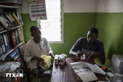LHQ: Cuộc chiến chống HIV/AIDS gặp 'nguy hiểm' do thiếu nguồn tài trợ