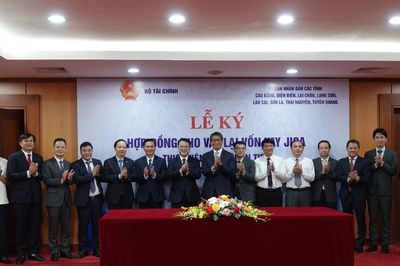 Ký kết 11 hợp đồng cho vay lại vốn ODA Nhật Bản trị giá 6.680 tỷ đồng