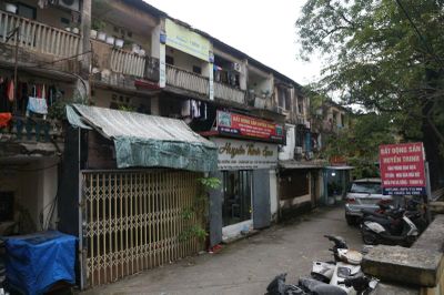Hà Nội 'giải bài toán' chung cư cũ