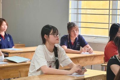 Đề thi môn tự chọn: Tăng phân hóa bám sát định hướng đánh giá năng lực