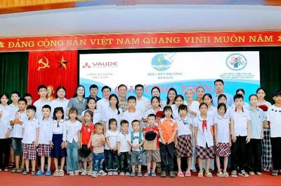 Hội LHPN phường Bỉm Sơn trao 70 suất quà cho trẻ em mồ côi, hoàn cảnh khó khăn
