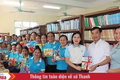 Trao tặng 500 đầu sách cho Thư viện xã Nga Sơn
