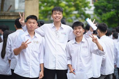 Thí sinh hoàn thành kỳ thi tốt nghiệp trung học phổ thông, dự kiến ngày 1/7 công bố điểm thi
