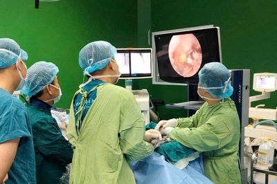 Tập trung đào tạo nhân lực y tế chuyên sâu