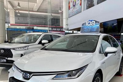Giá xe Toyota Corolla Altis 2026: Chi tiết thông số và chi phí lăn bánh mới nhất