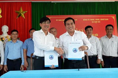 Ủy ban Kiểm tra Thành ủy Đà Nẵng và xã đảo Tam Hải ký kết chương trình kết nghĩa