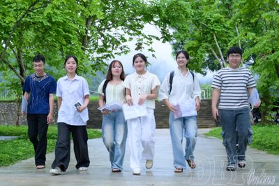 Ngày thi thứ hai kỳ thi tốt nghiệp THPT thí sinh thi môn tự chọn
