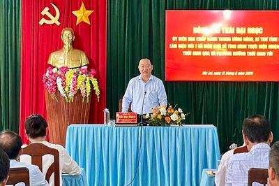 Bí thư Tỉnh ủy Thái Đại Ngọc làm việc với 7 xã biên giới