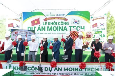 Khởi công dự án vùng nuôi trồng moina tại xã Tu Bông