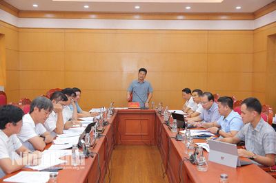 Kiểm điểm tiến độ, đẩy nhanh giải ngân vốn đầu tư công các dự án lĩnh vực xây dựng, đô thị, hạ tầng kỹ thuật, nông nghiệp và phát triển nông thôn