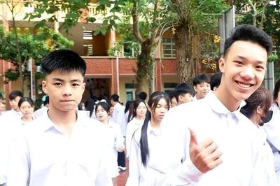 Kỳ thi tốt nghiệp THPT năm 2026 tại điểm thi Trường THPT Nguyễn Tất Thành diễn ra an toàn, đúng quy chế