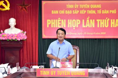 Triển khai bài bản, chặt chẽ việc sắp xếp, tổ chức lại thôn, tổ dân phố