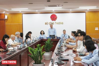 Bộ Công Thương làm việc với các ngành hàng tìm giải pháp thúc đẩy xuất khẩu